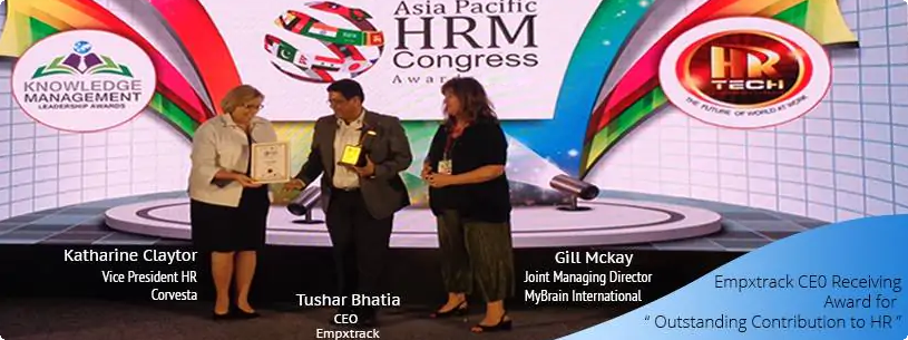 Empxtrack CEO Receiving Award For Contribution to HR